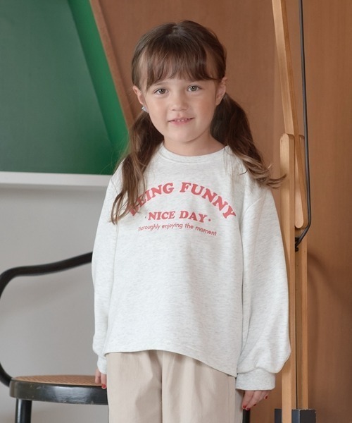 Lycee mine（リセマイン）の「アソートカレッジロゴプリントトレーナー（スウェット・キッズ・ミント/サックスブルー/ネイビー/ベージュ/ラベンダー/ピンク/オートミール/レモンイエロー・140cm/130cm/100cm/110cm/150cm/120cm）」の3枚目の写真