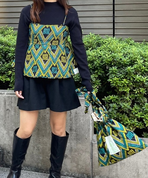 moyan ecri（モヤン エクリ）の「<moyan ecri>リバーシブルキルトキャミビスチェ（キャミソール・レディース・グリーン系その他2/ブラック系その他・FREE）」の2枚目の写真