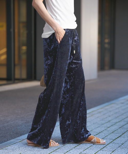 IENA LA BOUCLE（イエナラブークル）の「IENA LA BOUCLE クラッシュベロアイージーパンツ（その他パンツ・レディース・チャコールグレー/ネイビー・34/36/38/40）」の15枚目の写真