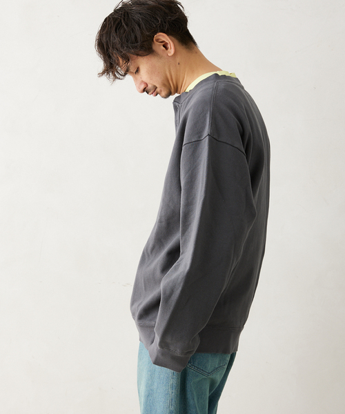 JOURNAL STANDARD relume（ジャーナルスタンダード　レリューム）の「CALIFORNIA UPCYCLE ヘンリーネックスウェット（スウェット・メンズ・ブラック系その他/ライトグレー/ダークブルー・MEDIUM/LARGE）」の22枚目の写真