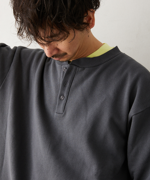 JOURNAL STANDARD relume（ジャーナルスタンダード　レリューム）の「CALIFORNIA UPCYCLE ヘンリーネックスウェット（スウェット・メンズ・ブラック系その他/ライトグレー/ダークブルー・MEDIUM/LARGE）」の20枚目の写真