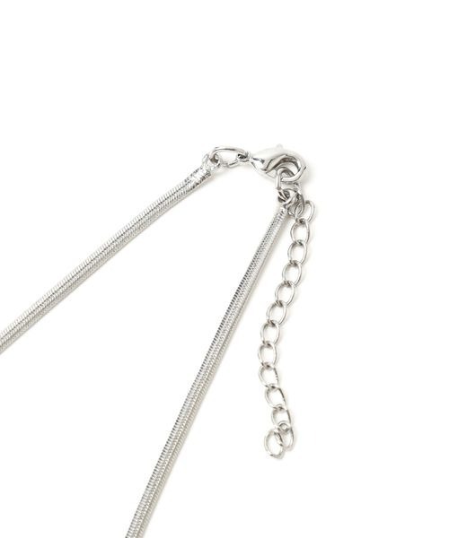 mysty woman(ミスティウーマン)の「ナローリボンネックレス 107766(ネックレス・レディース・シルバー・FREE)」の8枚目の写真