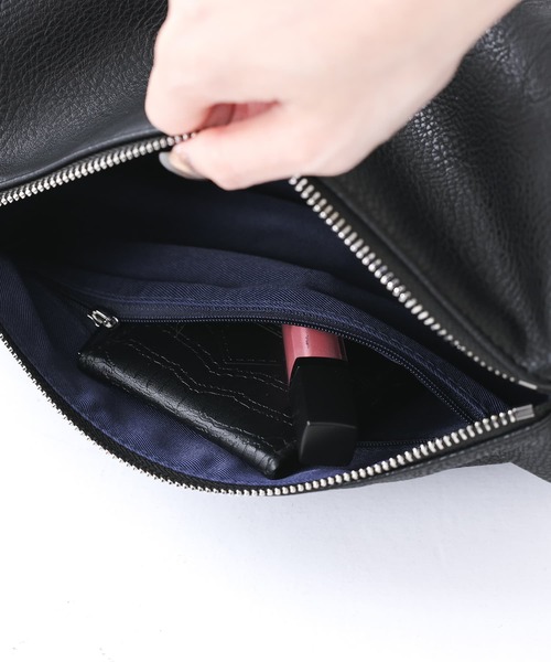 kOhAKU（コハク）の「『円柱型デザイン2wayショルダーバッグ』（ショルダーバッグ・レディース・アンティークシルバー/ブラック・FREE）」の20枚目の写真