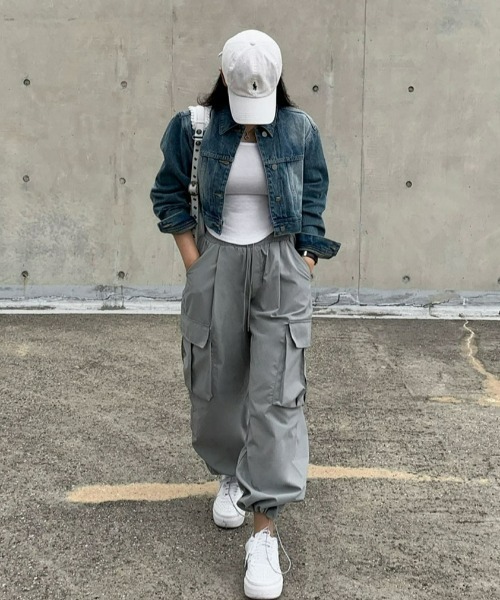 BEIDELLI（ベイデリー）の「[BELLIDE MADE] ニュートロオーバーフィットデニムクロップドジャケット（デニムジャケット・レディース・ブルー・FREE）」の9枚目の写真