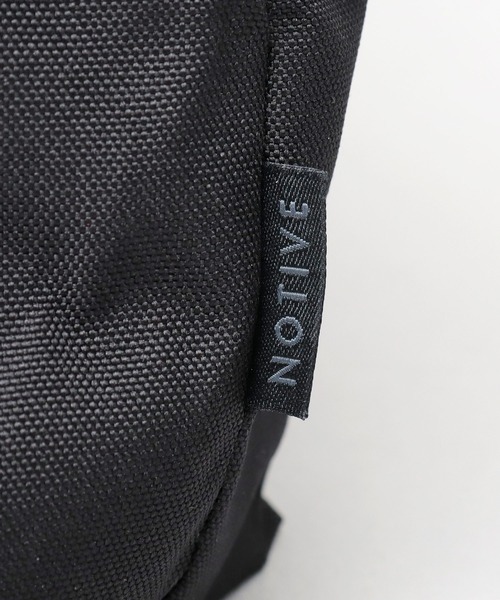 NOTIVE/CANTERA（ノーティブカンテラ）の「撥水加工 大容量 FIDLOCKバックル付き ショルダーバッグ CARSON2（カーソン2）（ショルダーバッグ・メンズ・ブラック・FREE）」の21枚目の写真