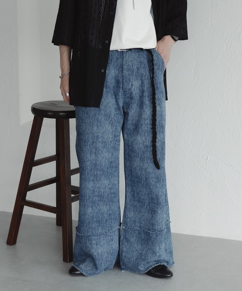 epnok(エプノック)の「フリンジフレアスラブデニムパンツ(デニムパンツ・メンズ・ブラック/サックスブルー/インディゴブルー・SMALL/LARGE/MEDIUM)」の3枚目の写真