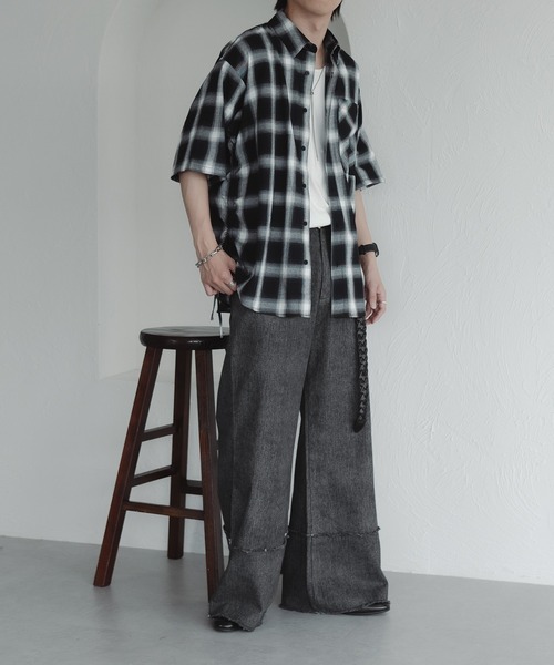 epnok(エプノック)の「フリンジフレアスラブデニムパンツ(デニムパンツ・メンズ・ブラック/サックスブルー/インディゴブルー・SMALL/LARGE/MEDIUM)」の7枚目の写真