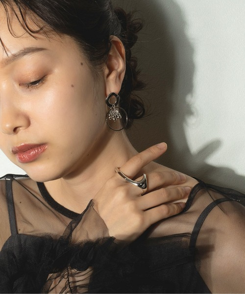 voov(ブーブ)の「ダブルフィンガー メタル リング(リング・レディース・ゴールド/シルバー・フリー)」の16枚目の写真