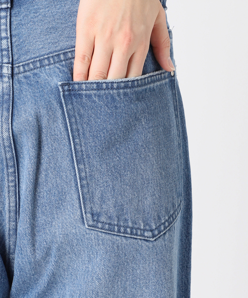 woadblue(ウォードブルー)の「【W by Woadblue / ダブリューバイウォードブルー】LOOSE TAPERED DENIM(デニムパンツ・レディース・ブルー/ホワイト・23/25/24)」の7枚目の写真