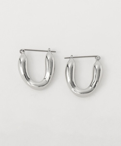 BEAUTY&YOUTH UNITED ARROWS(ビューティーアンドユースユナイテッドアローズ)の「メタル ヘンケイ Uモチーフ ピアス(ピアス(両耳用)・レディース・ゴールド/シルバー・FREE)」の9枚目の写真