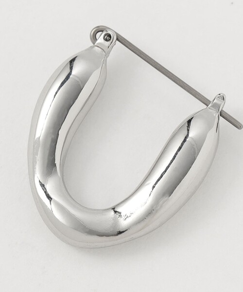 BEAUTY&YOUTH UNITED ARROWS(ビューティーアンドユースユナイテッドアローズ)の「メタル ヘンケイ Uモチーフ ピアス(ピアス(両耳用)・レディース・ゴールド/シルバー・FREE)」の10枚目の写真