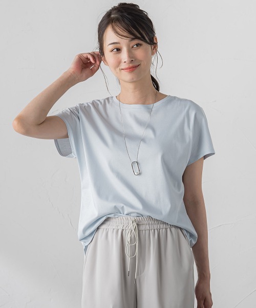 LAUTREAMONT(ロートレアモン)の「【WEB限定】【3サイズ】スムースコットンラウンドヘムカットソー≪洗える/接触冷感≫(Tシャツ/カットソー・レディース・ホワイト/チャコールグレー/ブルー/ブラック/ベージュ/ライトブルー/ピンク・11号/7号/9号)」の5枚目の写真