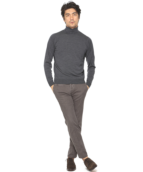 JOHN SMEDLEY（ジョンスメドレー）の「JOHN SMEDLEY / 30ゲージタートル（ニット/セーター・メンズ・ホワイト/シルバー/チャコールグレー/ブラック/ワイン/ブルー系その他/インディゴブルー/ネイビー・SMALL/LARGE/MEDIUM）」の17枚目の写真