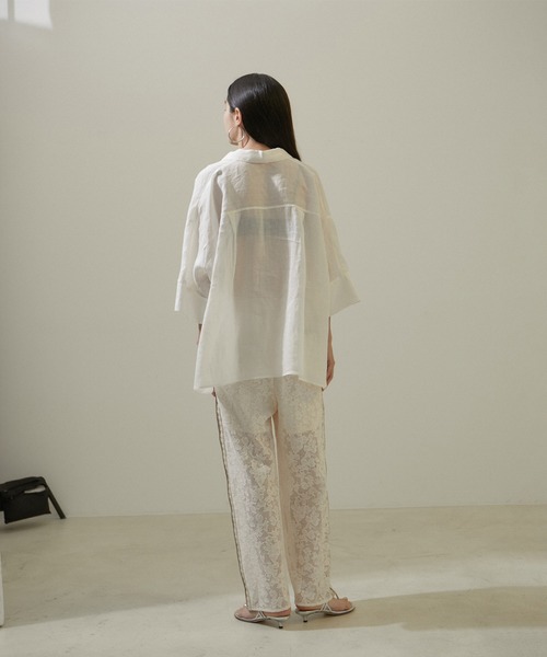 SALON adam et rope'（サロン アダム エ ロペ）の「オーガニックコットンレースイージーパンツ【セットアップ対応】（その他パンツ・レディース・ブラック/ホワイト・FREE）」の4枚目の写真