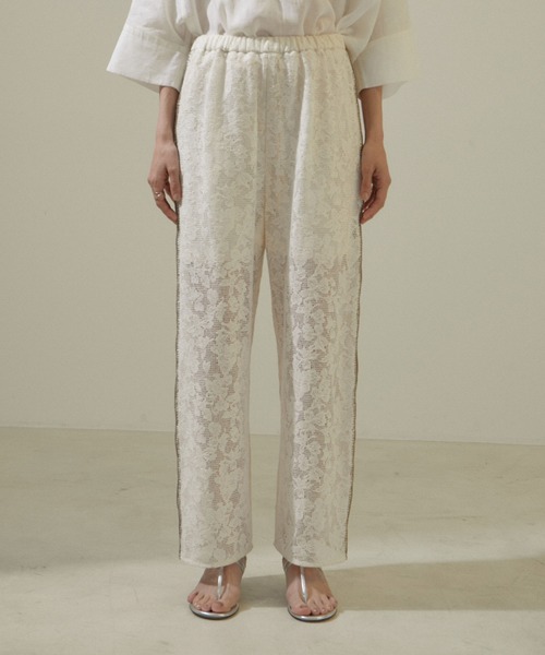 SALON adam et rope'（サロン アダム エ ロペ）の「オーガニックコットンレースイージーパンツ【セットアップ対応】（その他パンツ・レディース・ブラック/ホワイト・FREE）」の11枚目の写真
