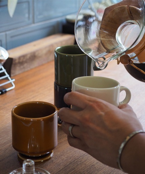 GEORGE'S(ジョージズ)の「Smith 脚付きスタッキング マグ(グラス/マグカップ/タンブラー・レディース・アイボリー/ブラウン・FREE)」の7枚目の写真