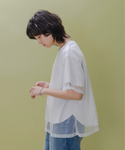 Eimee Law(エイミーロウ)の「チュールレイヤードテキストロゴTシャツ(Tシャツ/カットソー・レディース・ホワイト×ライトグレー/ホワイト×ブラック/ブラック×ホワイト/ライトグレー/アイボリー/ブラック・38/FREE)」の14枚目の写真