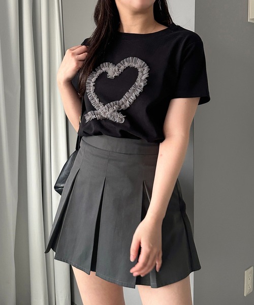 apres jour mignon(アプレジュールミニョン)の「【apres jour mignon SOIE】チュールモチーフフリルT【ZOZOTOWN限定アイテム】(Tシャツ/カットソー・レディース・ネイビー/ブラック/チャコールグレー/ブラック系その他・X-LARGE/フリー)」の2枚目の写真