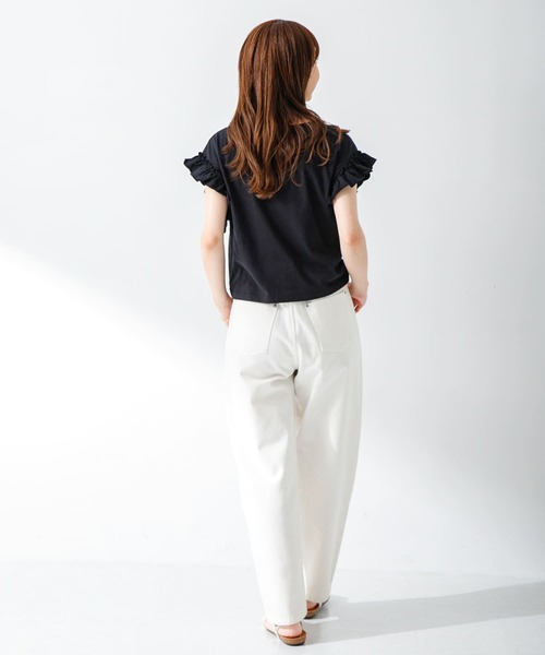 URBAN RESEARCH Sonny Label（アーバンリサーチサニーレーベル）の「『WEB限定』フリルスリーブプルオーバー（Tシャツ/カットソー・レディース・オフホワイト/ブラック/ブラック系その他/ブルー系その他・FREE）」の18枚目の写真