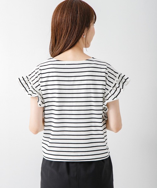 URBAN RESEARCH Sonny Label（アーバンリサーチサニーレーベル）の「『WEB限定』フリルスリーブプルオーバー（Tシャツ/カットソー・レディース・オフホワイト/ブラック/ブラック系その他/ブルー系その他・FREE）」の22枚目の写真