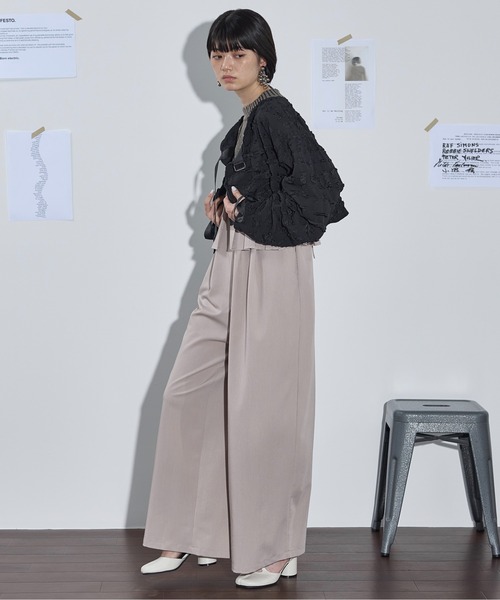 THE YOn(ザヨン)の「ドロストスリーブジャガードフリルボレロ(カーディガン/ボレロ・レディース・アイボリー/ブラック/ブラウン・FREE)」の20枚目の写真