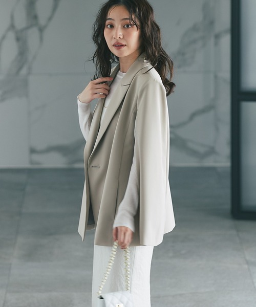 La boutique BonBon（ラブティックボンボン）の「ケープ風ダブル