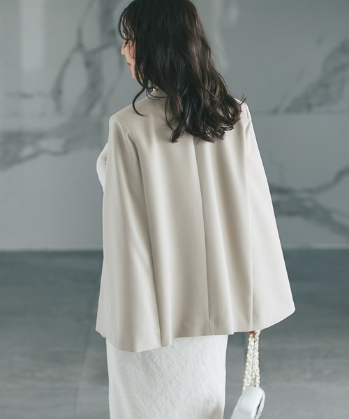 La boutique BonBon（ラブティックボンボン）の「ケープ風ダブル