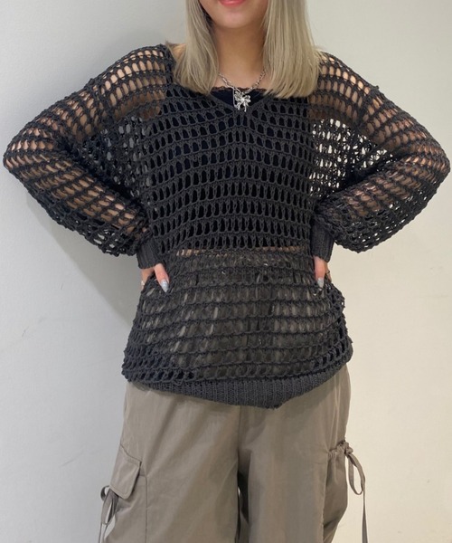 .KOM（ドットコム）の「A'GEM/9 × .kom 『.KOM/ドットケーオーエム』メッシュルーズニット（ニット/セーター・レディース・ブラック/カーキ/ホワイト/ピンク・FREE）」の2枚目の写真