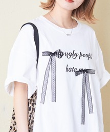 evo.（エボ）の「リボン付きロゴプリントTシャツ（Tシャツ/カットソー）」