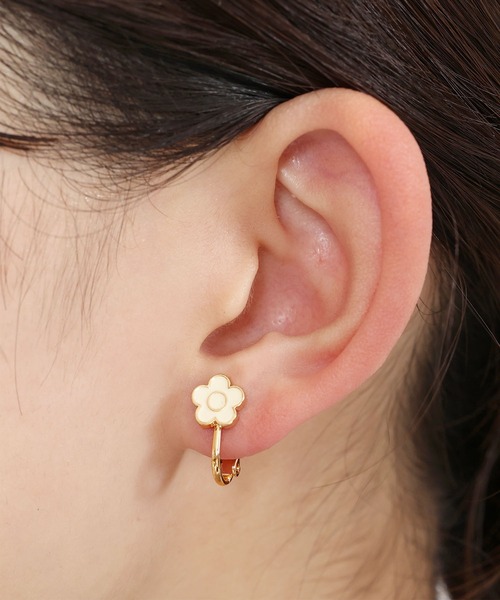 MARY QUANT（マリークワント）の「ミニデイジーエポ イヤリング（イヤリング・レディース・ピンク/ホワイト/ブラック・FREE）」の7枚目の写真