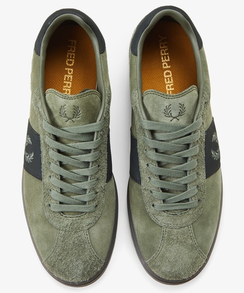 FRED PERRY（フレッドペリー）の「B4 Suede（スニーカー・メンズ・モスグリーン/ブラック・27cm/28cm/26cm）」の2枚目の写真