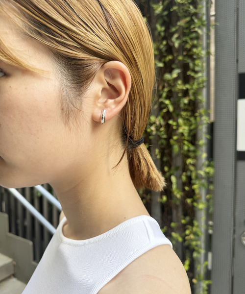 EDIT. FOR LULU(エディットフォールル)の「【ANNIKA INEZ/アニカイネズ】Ample Hinge Hoops Mini(ピアス(両耳用)・レディース・シルバー・FREE)」の9枚目の写真