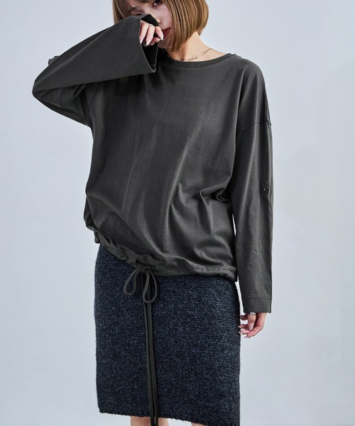 Fashion Letter(ファッションレター)の「【M-5L】2WAYバルーントップス 長袖 ロングスリーブ カットソー バルーンシルエット(Tシャツ/カットソー・レディース・カーキ/グレイッシュベージュ/ブラック/オフホワイト/チャコールグレー・4L~5L/LL~3L/M~L)」の4枚目の写真