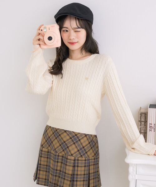 ems excite（エムズエキサイト）の「ケーブルNTPO（ニット/セーター・レディース・ダークブルー/ナチュラル/ダークグレー/レッド・FREE）」の5枚目の写真