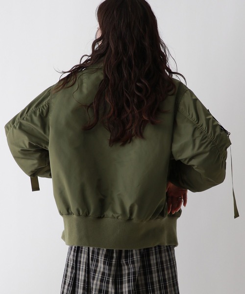 RAGEBLUE（レイジブルー）の「＜AIRTHERMAL/高機能中綿＞MA-1フライトジャケット（MA-1・レディース・オリーブ/グレー・FREE）」の8枚目の写真