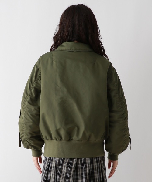 RAGEBLUE（レイジブルー）の「＜AIRTHERMAL/高機能中綿＞MA-1フライトジャケット（MA-1・レディース・オリーブ/グレー・FREE）」の10枚目の写真