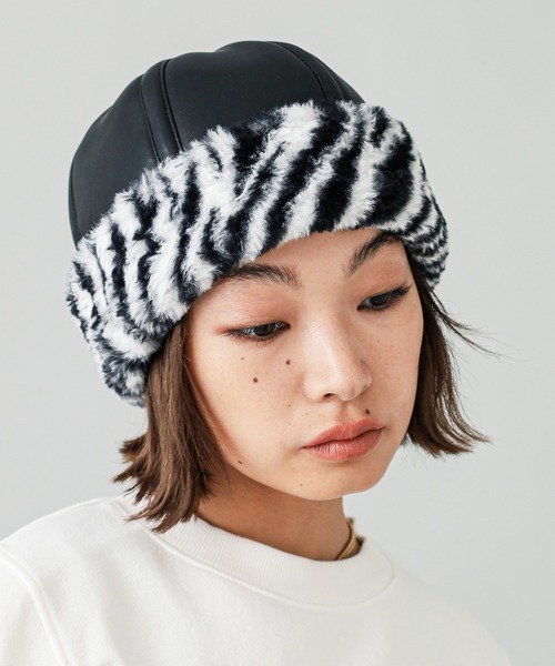 X-girl(エックスガール)の「FAUX FUR BRIM HAT(ハット・レディース・ブラック/ホワイト・ONE SIZE)」の2枚目の写真