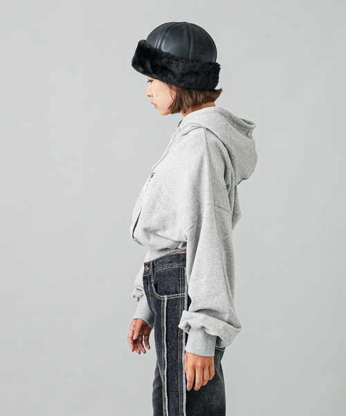 X-girl(エックスガール)の「FAUX FUR BRIM HAT(ハット・レディース・ブラック/ホワイト・ONE SIZE)」の19枚目の写真