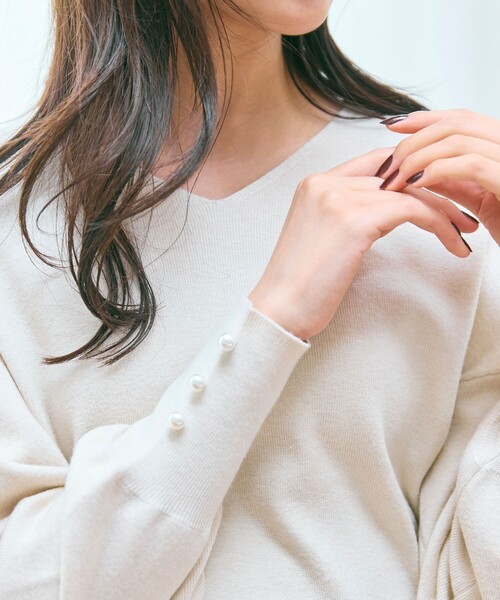 Feroux（フェルゥ）の「【洗える】Vネック プルオーバー ニット（ニット/セーター・レディース・ピンク系/アイボリー系/ライラック系/ブラック系/ブルー系/ベージュ系/ローズ系・F）」の9枚目の写真