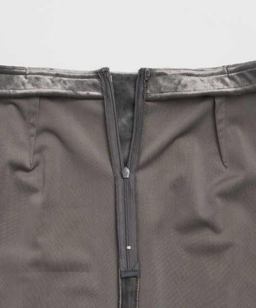 PUBLIC TOKYO（パブリックトウキョウ）の「ベロアナロースカート（スカート・レディース・グレー/ブラック/ベージュ/アイボリー・1/2）」の20枚目の写真