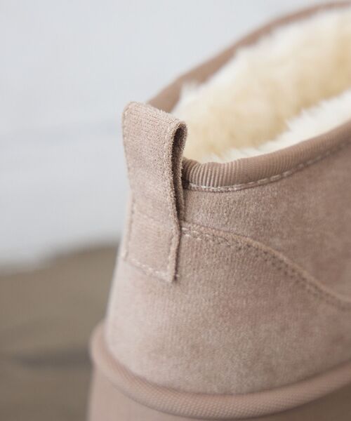 ems excite（エムズエキサイト）の「厚底ショートムートン（ブーツ・レディース・ベージュ/ブラック/キャメル・MEDIUM/LARGE）」の16枚目の写真