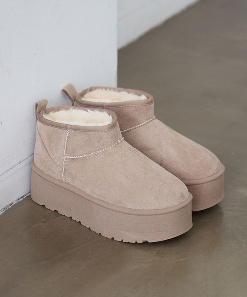 ems excite（エムズエキサイト）の「厚底ショートムートン（ブーツ・レディース・ベージュ/ブラック/キャメル・MEDIUM/LARGE）」の2枚目の写真