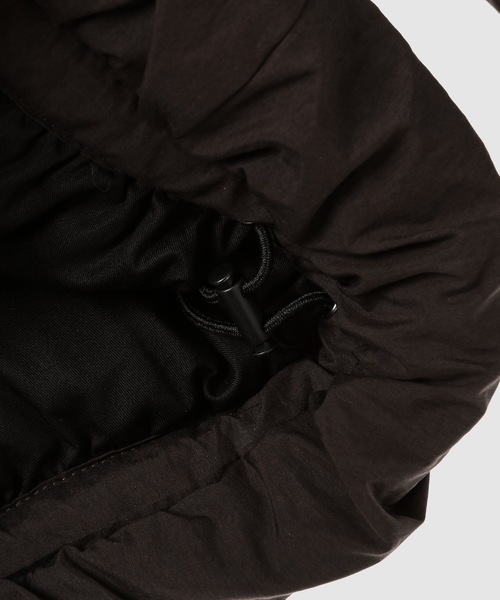 LEMAIRE(ルメール)の「SHORT PUFFER BLOUSON(ダウンジャケット/コート・レディース・ブラック・34/36)」の9枚目の写真