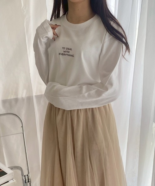 merrylatte（メリーラテ）の「『低身長用サイズあり』　ワンポイントロンT／長袖Tシャツ（Tシャツ/カットソー・レディース・ホワイト/A/C/D/E/B・MEDIUM/SMALL/LARGE/X-LARGE/X-SMALL）」の2枚目の写真