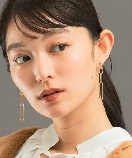 URBAN RESEARCH ROSSO WOMEN(アーバンリサーチ ロッソ)の「チェーンレイヤードイヤリング(イヤリング・レディース・ゴールド/シルバー・FREE)」の3枚目の写真