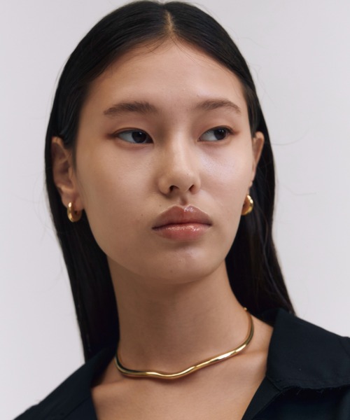 JOSE MOON(ジョゼムーン)の「CHUNKY HOOP PIERCED EARRING(ピアス(両耳用)・レディース・シルバー/ゴールド・FREE)」の7枚目の写真