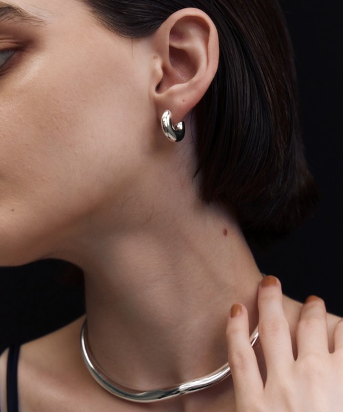 JOSE MOON(ジョゼムーン)の「CHUNKY HOOP PIERCED EARRING(ピアス(両耳用)・レディース・シルバー/ゴールド・FREE)」の11枚目の写真