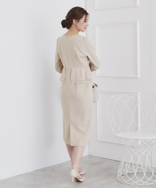 index(インデックス)の「《S-LLsize》ドッキングペプラムワンピース【洗濯機洗い可/イージーアイロン/防シワ】(ワンピース・レディース・ナチュラル/ネイビー・36/38/40/42)」の7枚目の写真