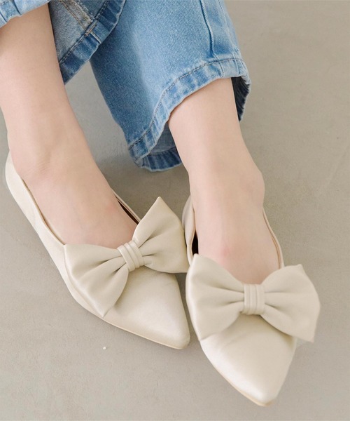 titivate(ティティベイト)の「2wayリボンパンプス(パンプス・レディース・ブラック/ライトベージュ・L/M/S/LL)」の1枚目の写真