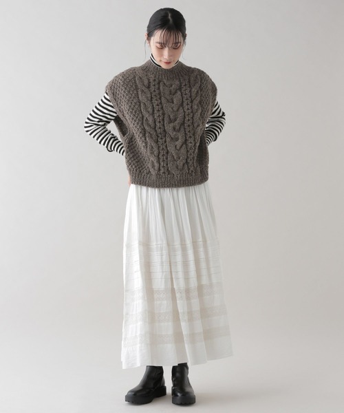 studio CLIP（スタディオクリップ）の「《natural by clip》タックレースギャザースカート（スカート・レディース・オフホワイト/ブラック・FREE）」の9枚目の写真